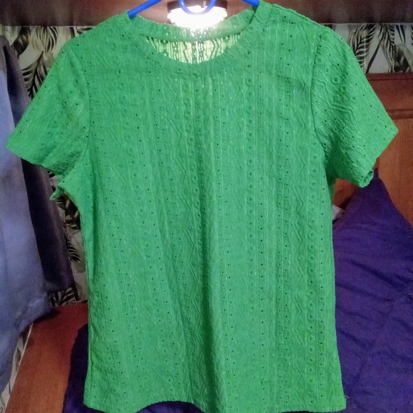 Tops - Elegant Green Eyelet Women's Top